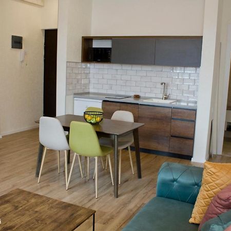 Апартаменты Sameba Luxury, Golden View Тбилиси Экстерьер фото