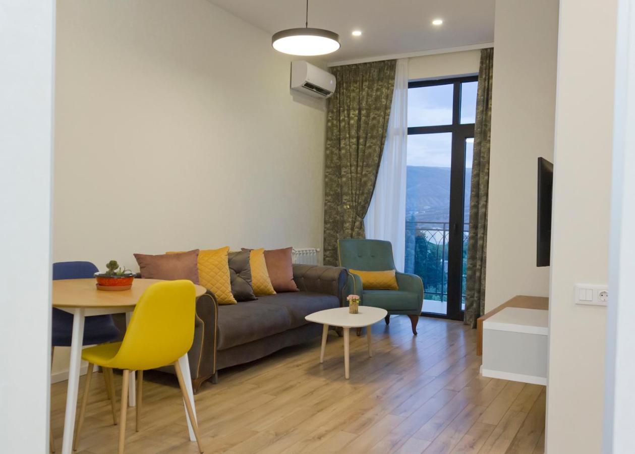 Апартаменты Sameba Luxury, Golden View Тбилиси Экстерьер фото